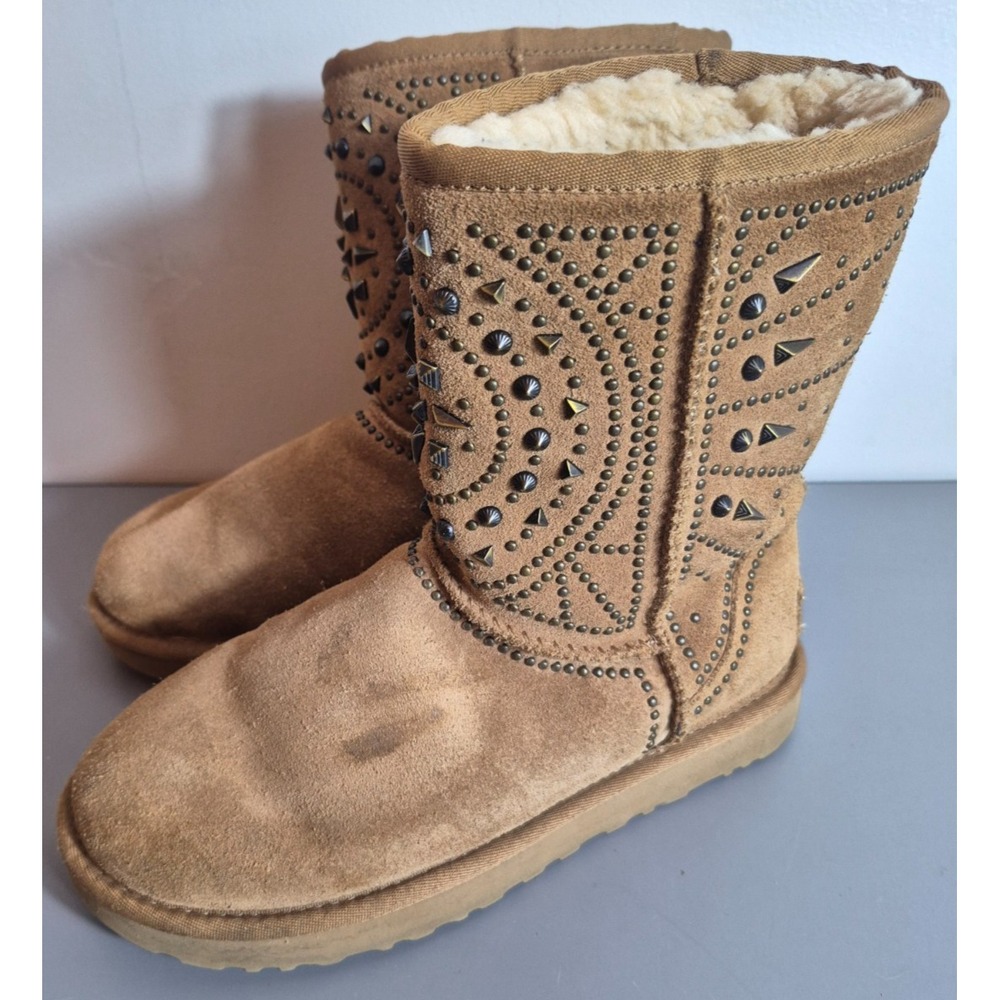 UGG Classic Fiore Deco Studs Chestnut Shearling Boots US 6 EU 37 UK 4.5